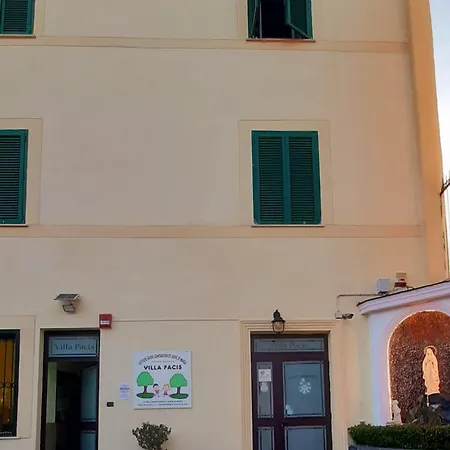 Pacis Bed & Breakfast *